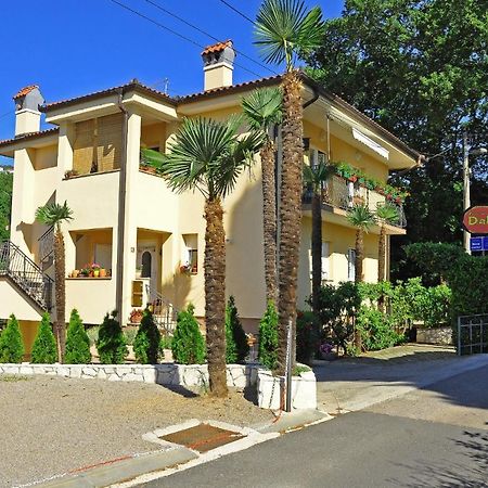 Apartments With A Parking Space Opric, Opatija - 7728 Lovran Exterior foto