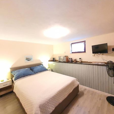 Apartments With A Parking Space Opric, Opatija - 7728 Lovran Exterior foto