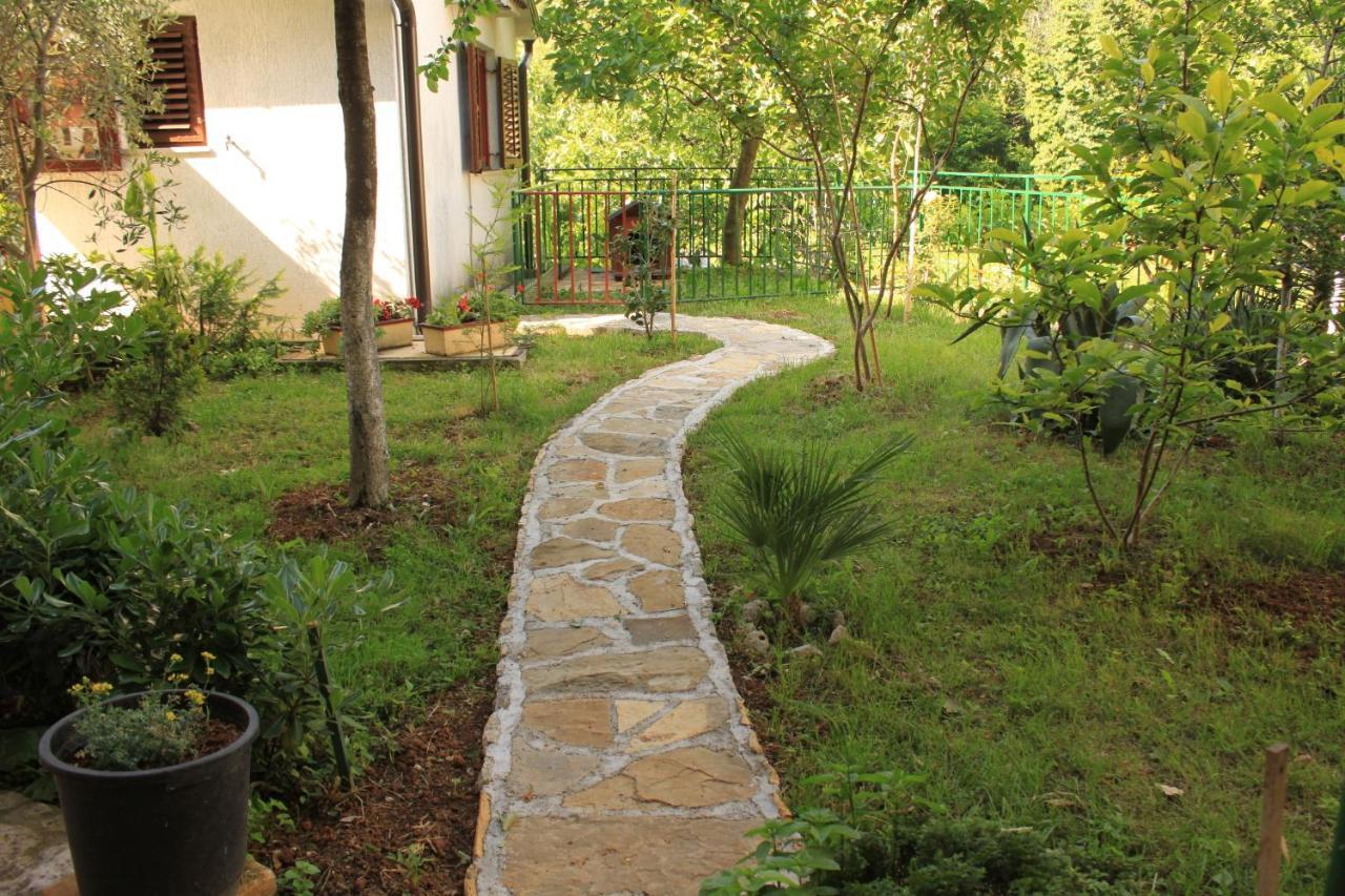 Apartments With A Parking Space Opric, Opatija - 7728 Lovran Exterior foto