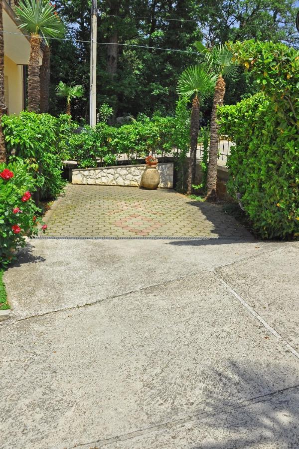 Apartments With A Parking Space Opric, Opatija - 7728 Lovran Exterior foto